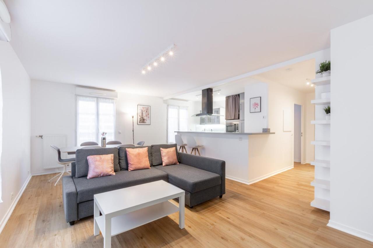 Le Sakura By Plaza Apartment Chessy  Exterior photo
